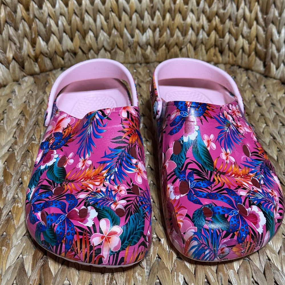 Women’s Slip-On Sandals - Size 40/41